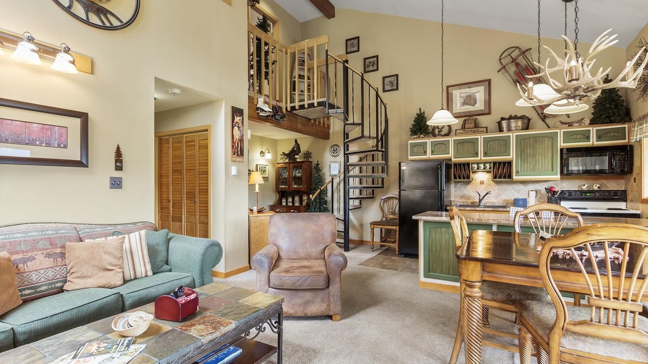 Photo of Livingroom in Four O'Clock