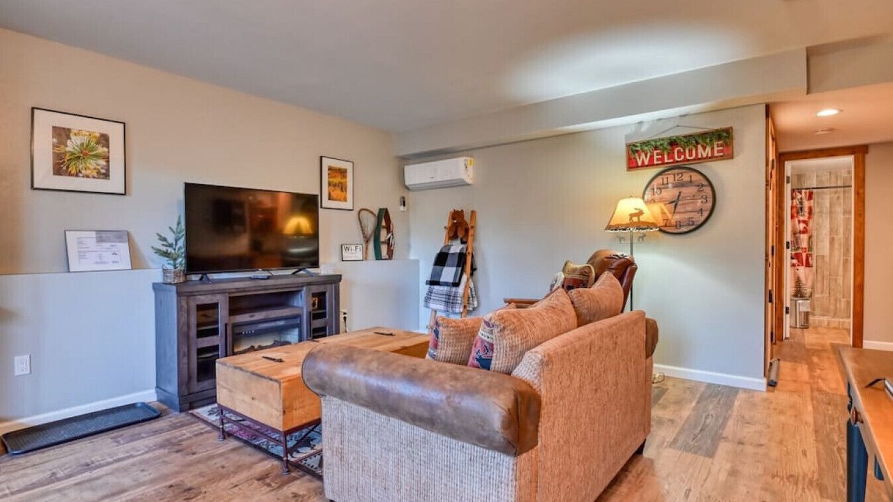 Photo of Livingroom in Green Mountain Falls