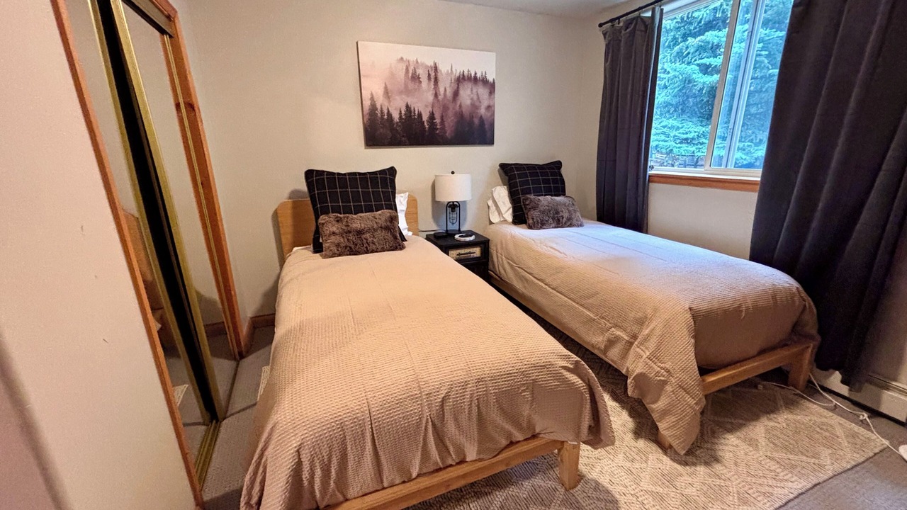 Photo of Bedroom in Idaho Springs