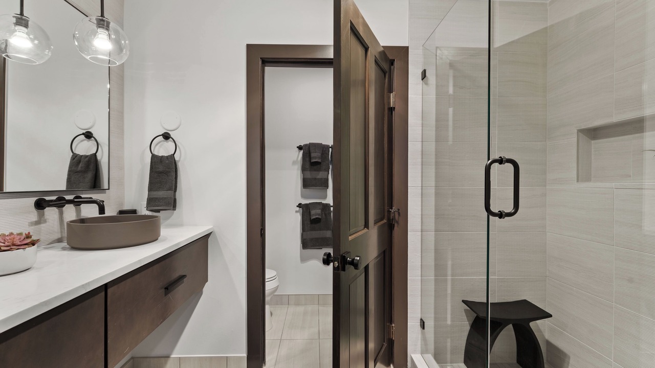 Photo of Bathroom in River Run
