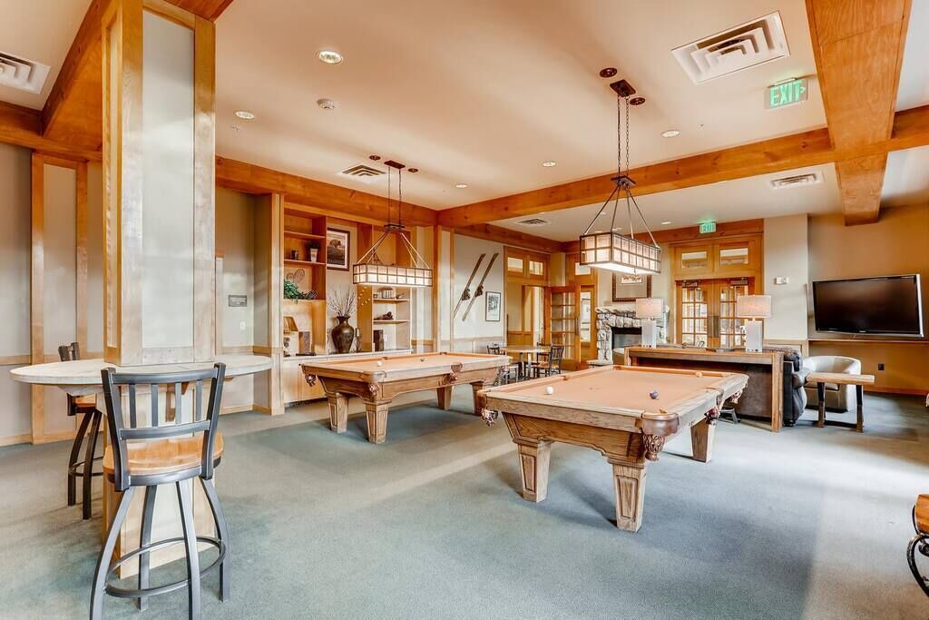 Photo of Livingroom in River Run