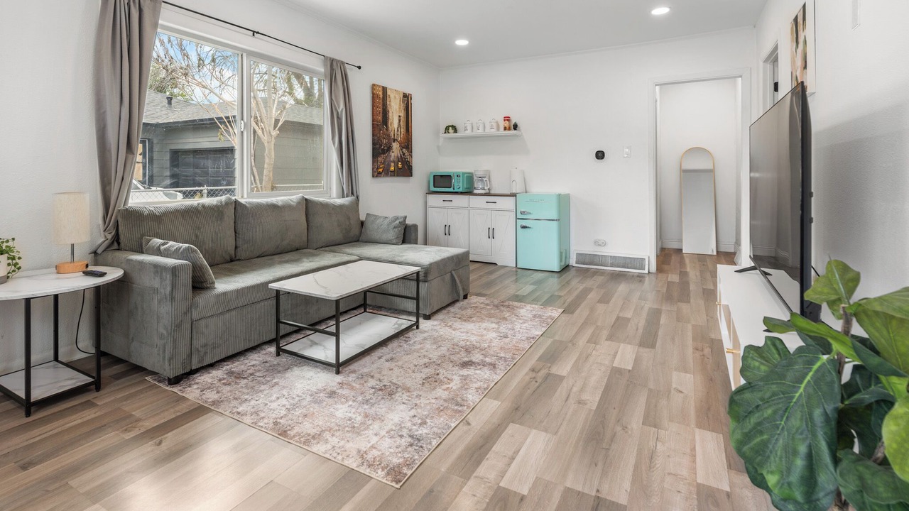 Photo of Livingroom in North Aurora