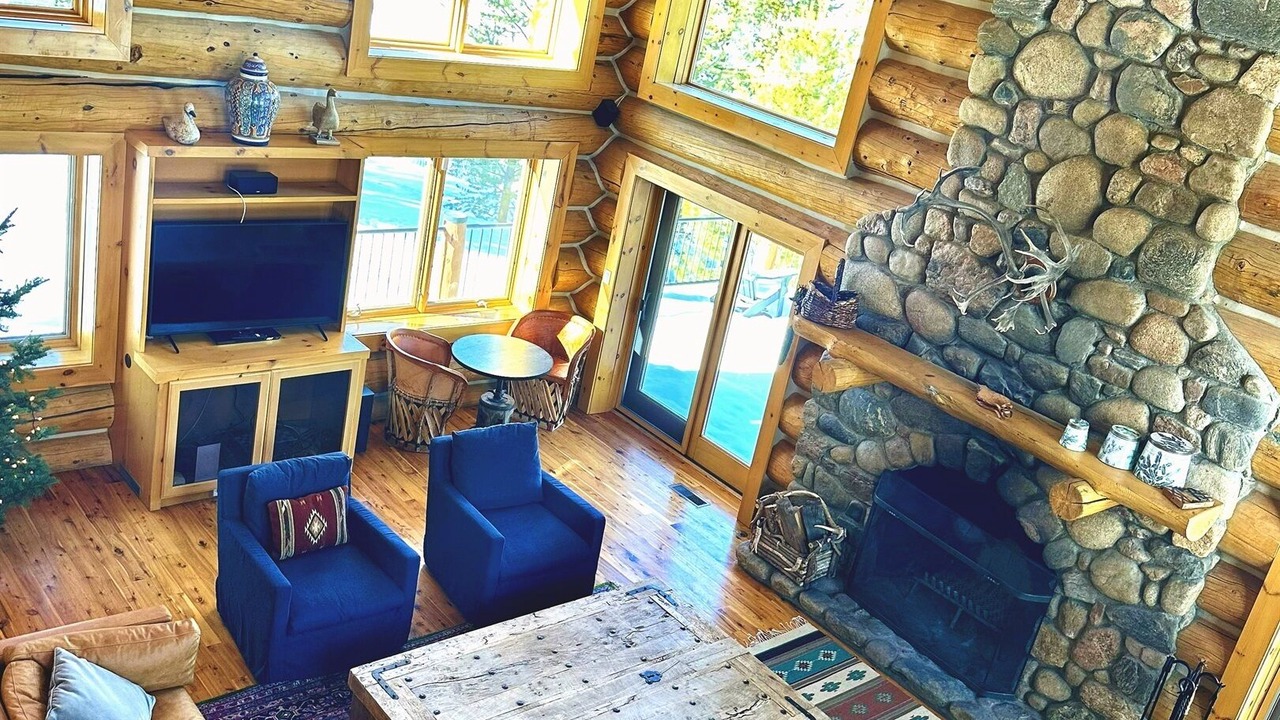 Photo of Livingroom in Fraser