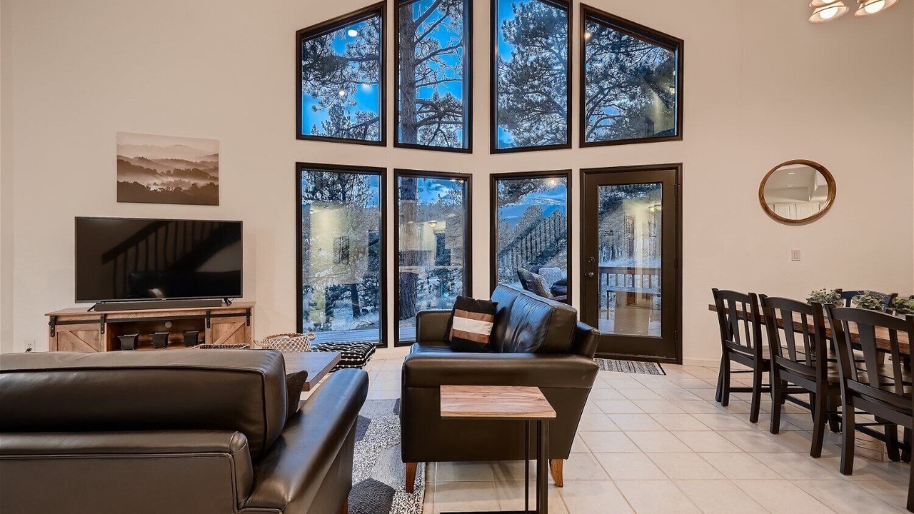 Photo of Livingroom in Bailey
