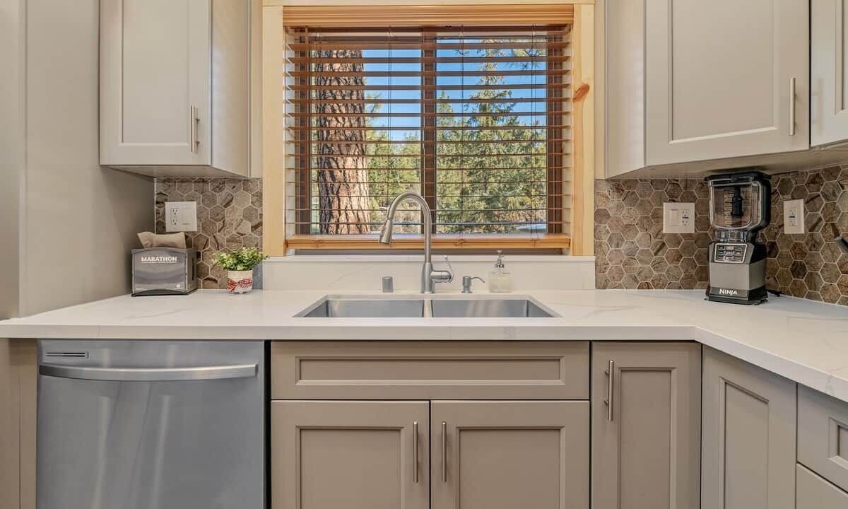 Photo of Kitchen in Big Bear City