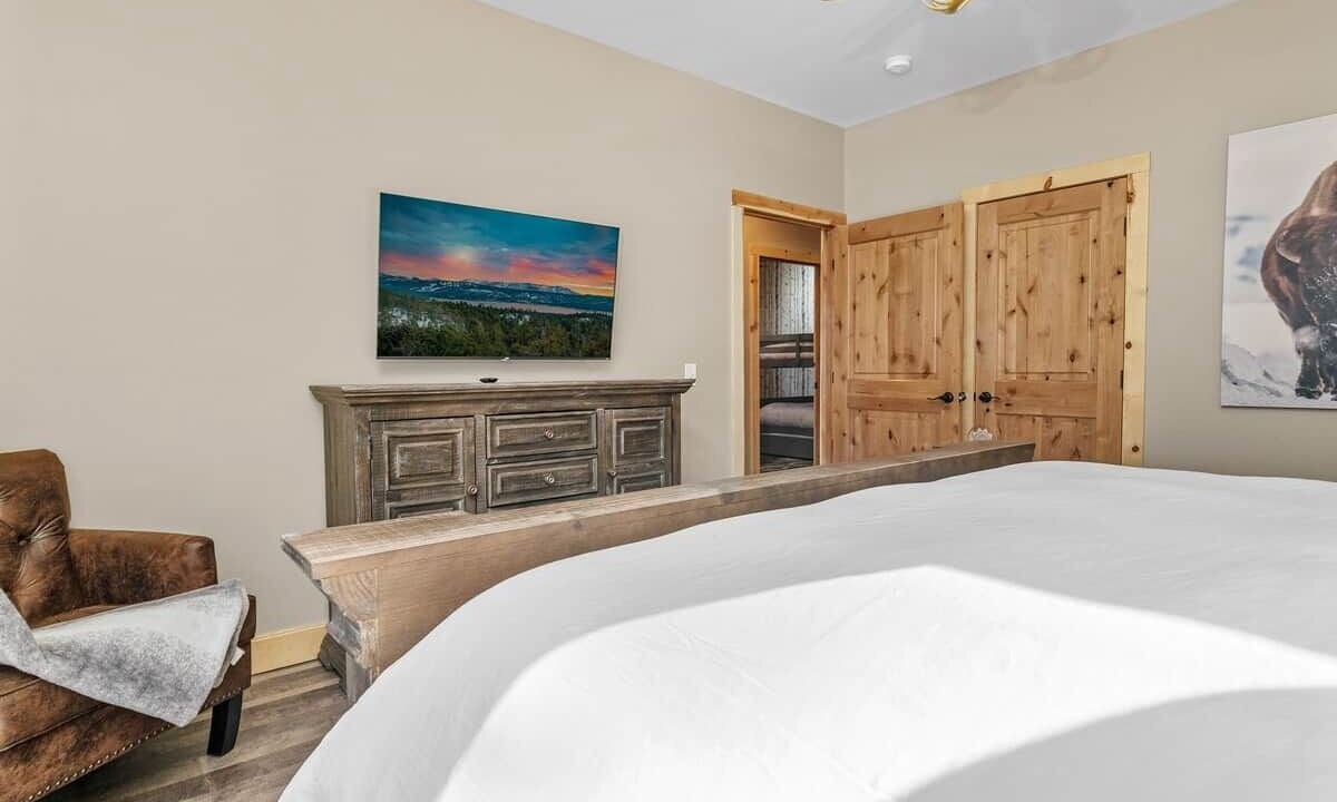 Photo of Bedroom in Big Bear City
