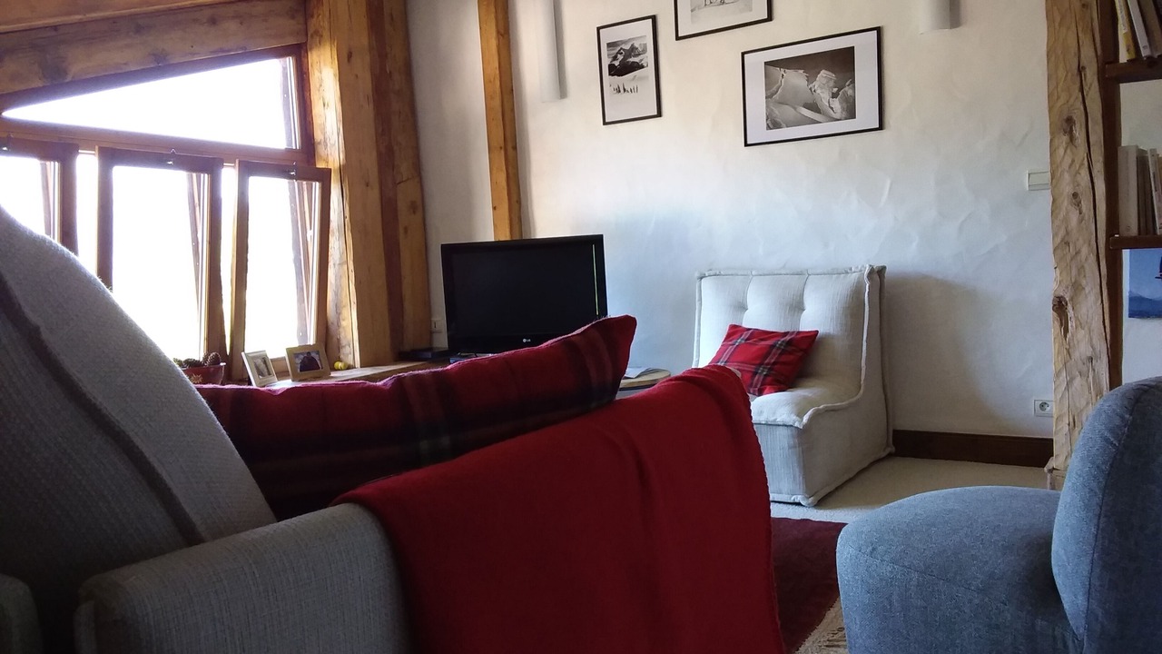 Photo of Livingroom in Great Alpine Road