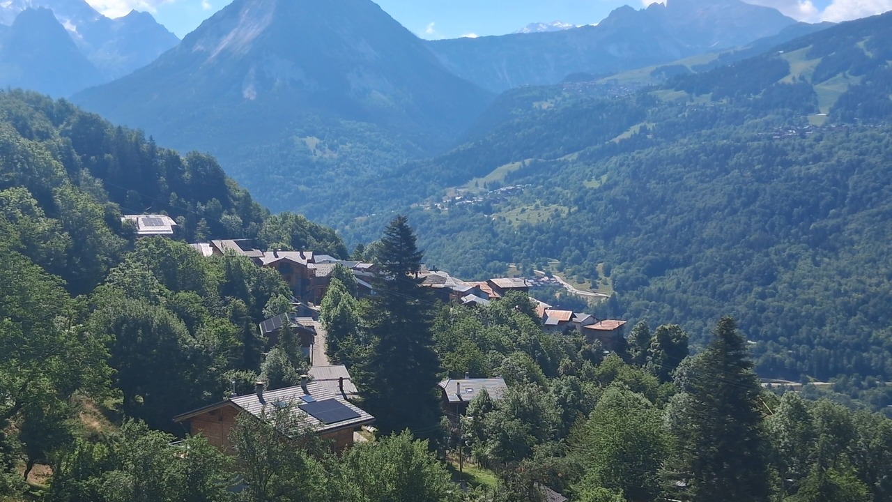 Photo of Others in Great Alpine Road
