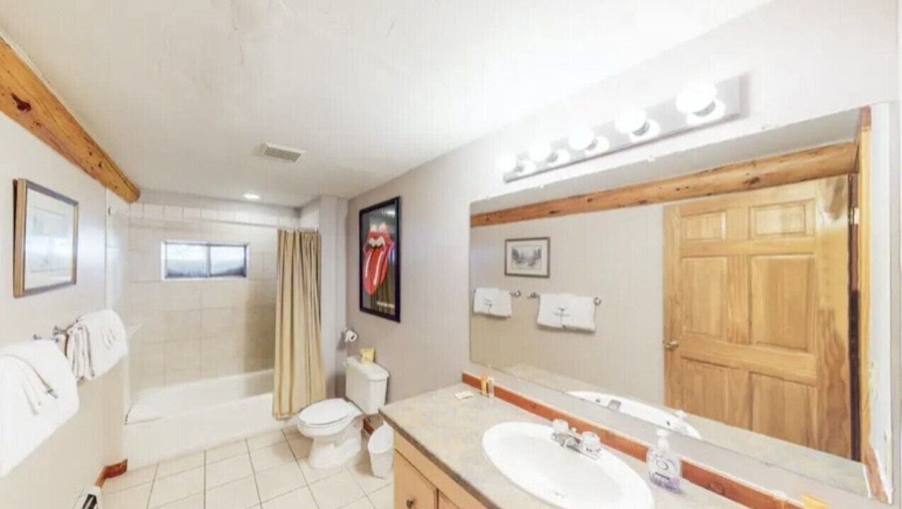 Photo of Bathroom in Wildernest