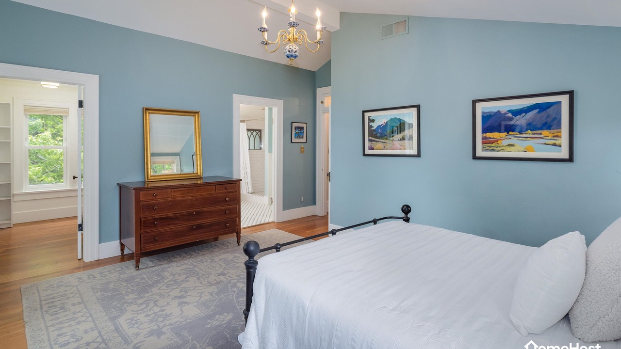 Photo of Bedroom in Lower Arapahoe
