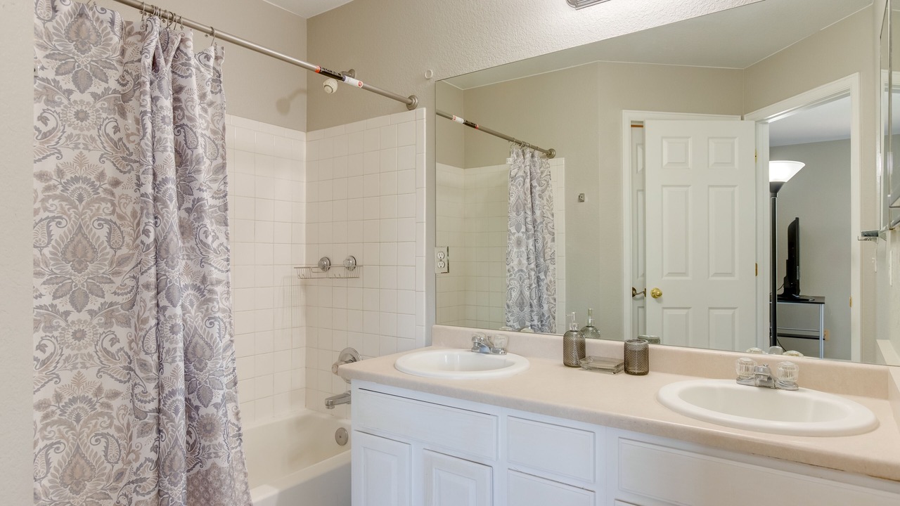 Photo of Bathroom in Sterling Hills
