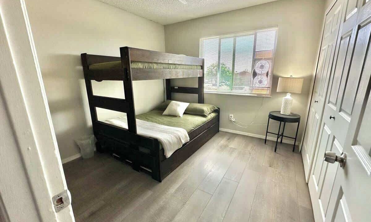 Photo of Bedroom in Cimarron Hills