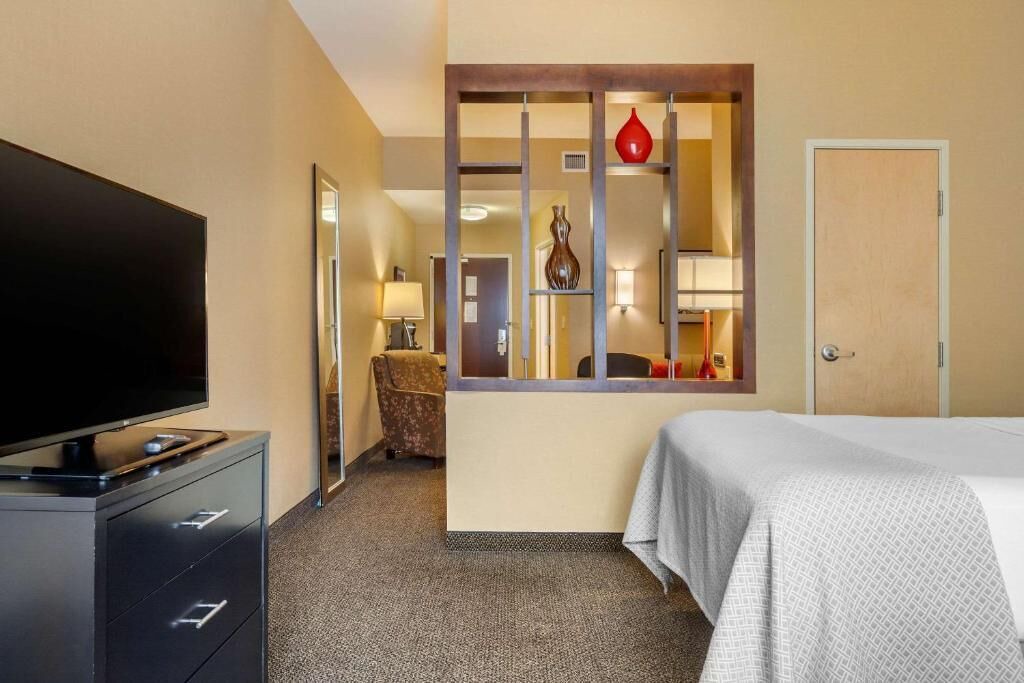 Photo of Bedroom in Aurora