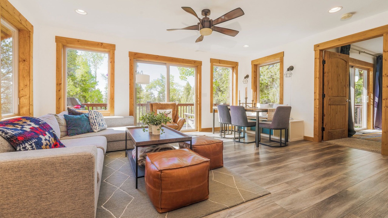 Photo of Livingroom in Valley of the Sun