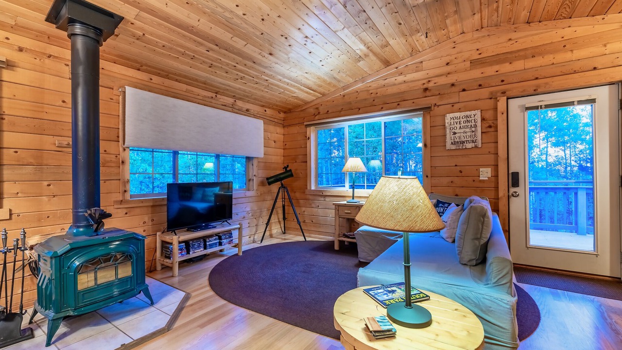 Photo of Livingroom in Stagetop