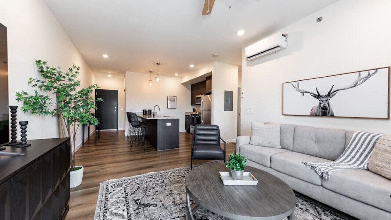 Photo of Livingroom in Mountain Shadows