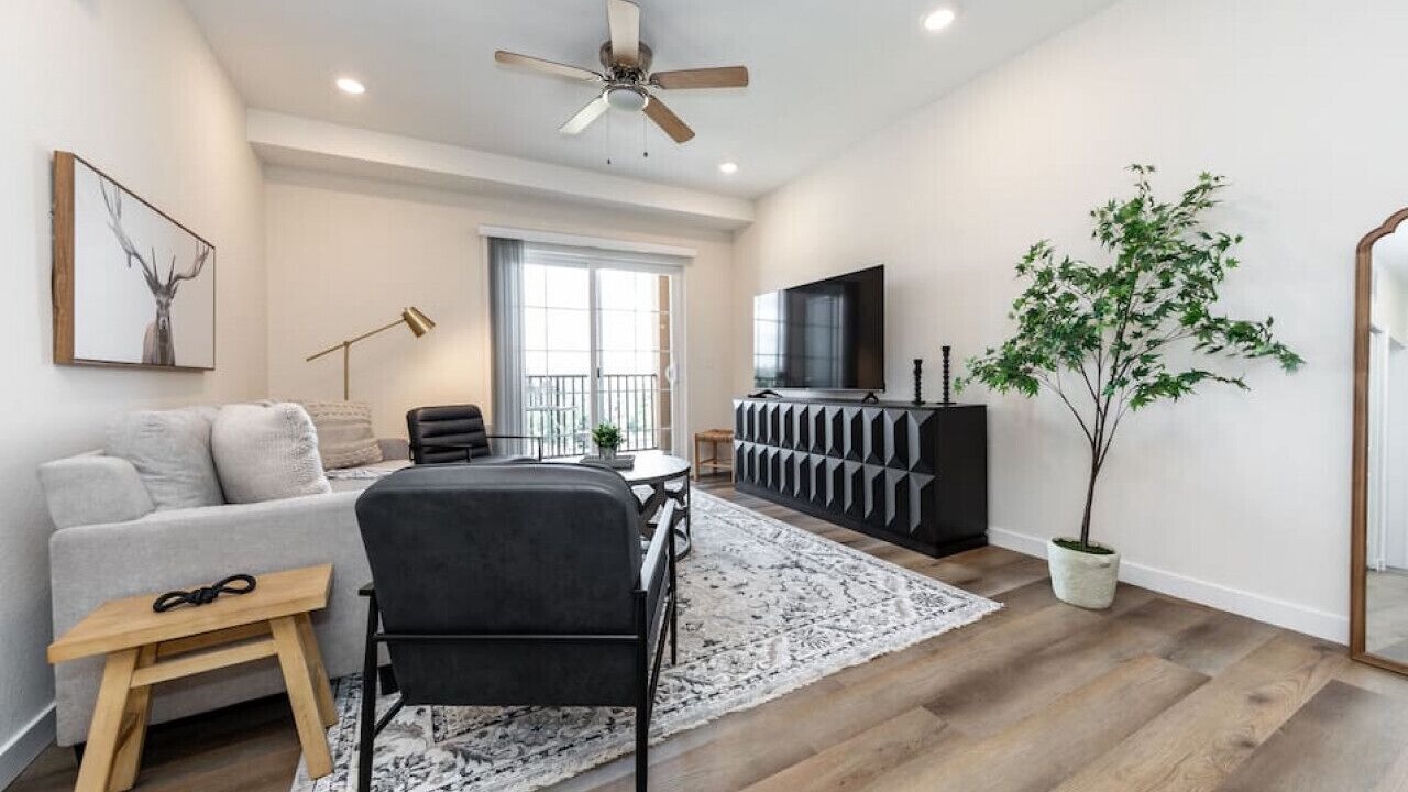 Photo of Livingroom in Mountain Shadows