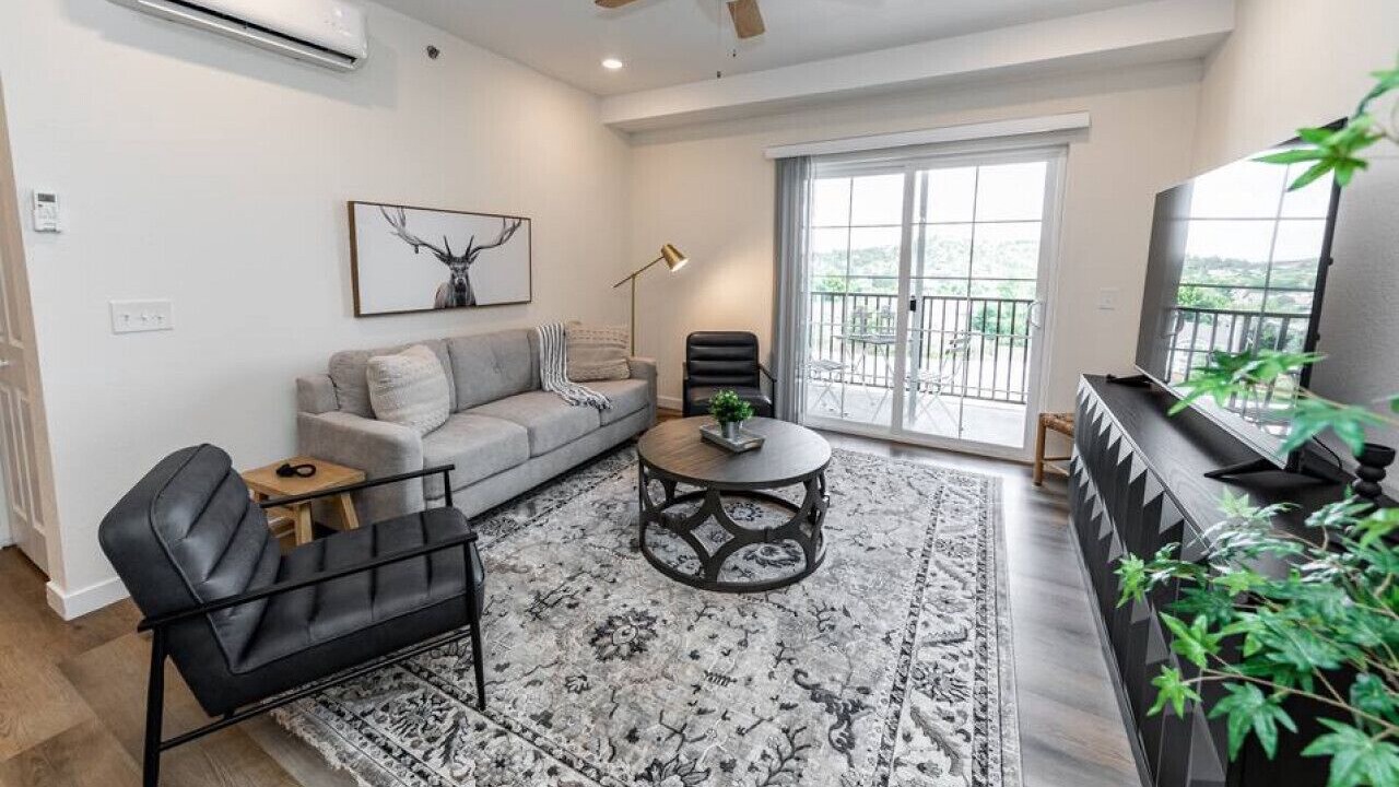 Photo of Livingroom in Mountain Shadows