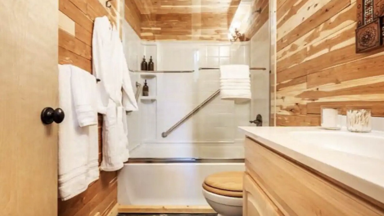 Photo of Bathroom in Sedalia