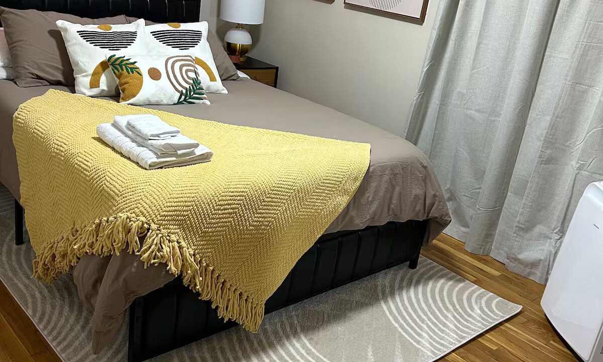 Photo of Bedroom in Aurora