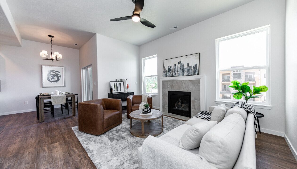 Photo of Livingroom in Mountain Shadows