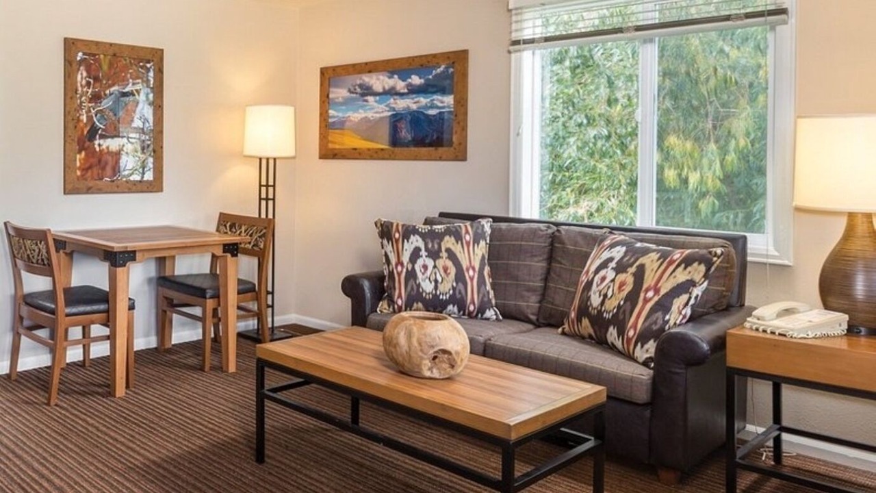 Photo of Livingroom in Estes Park
