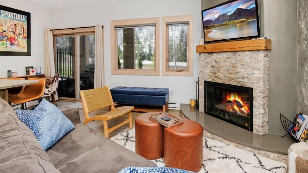 Photo of Livingroom in Vail