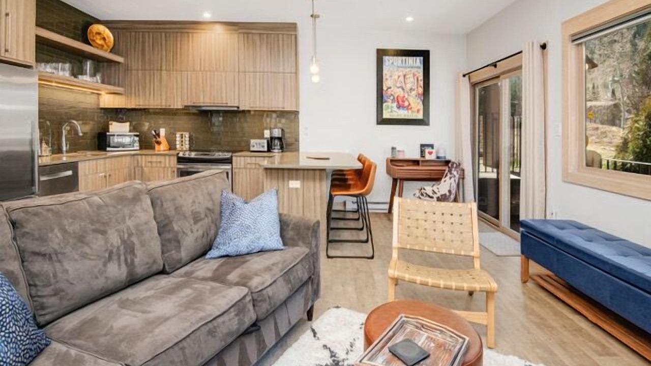 Photo of Livingroom in Vail