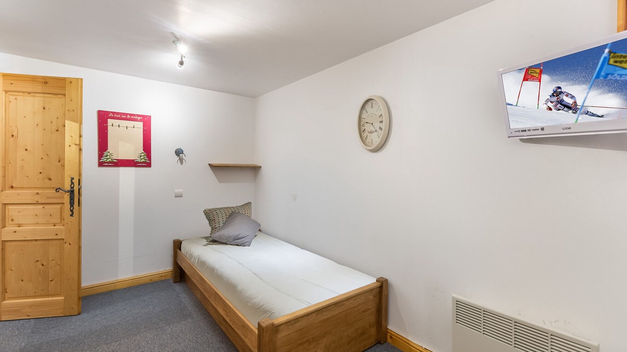 Photo of Bedroom in Le Praz