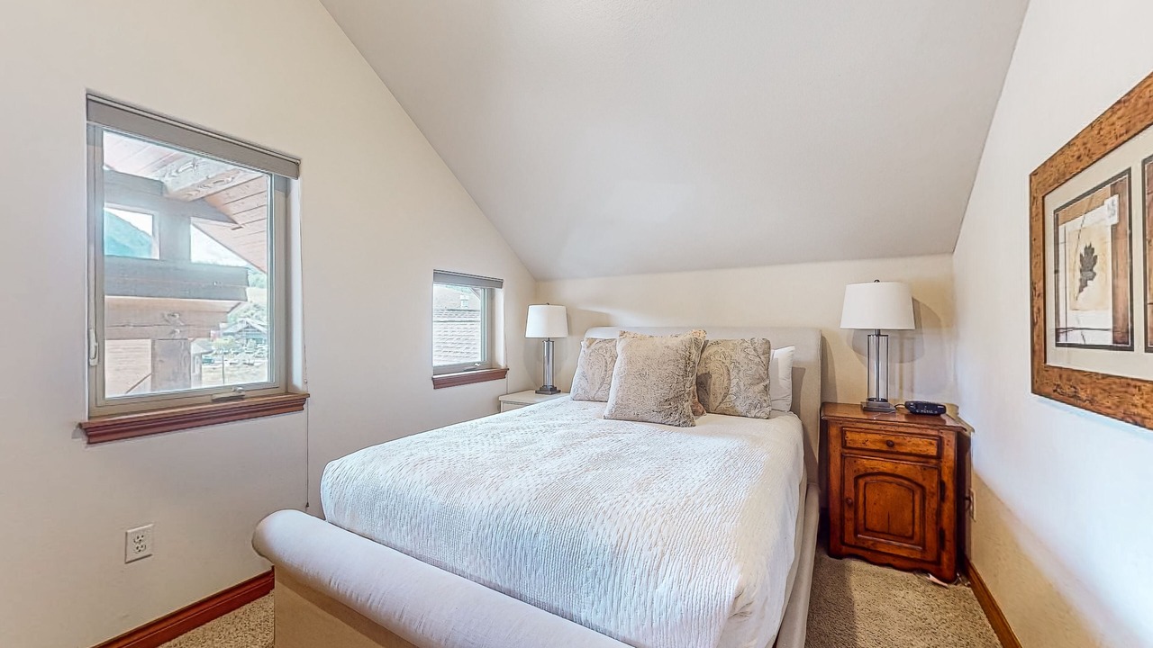 Photo of Bedroom in Willow Grove