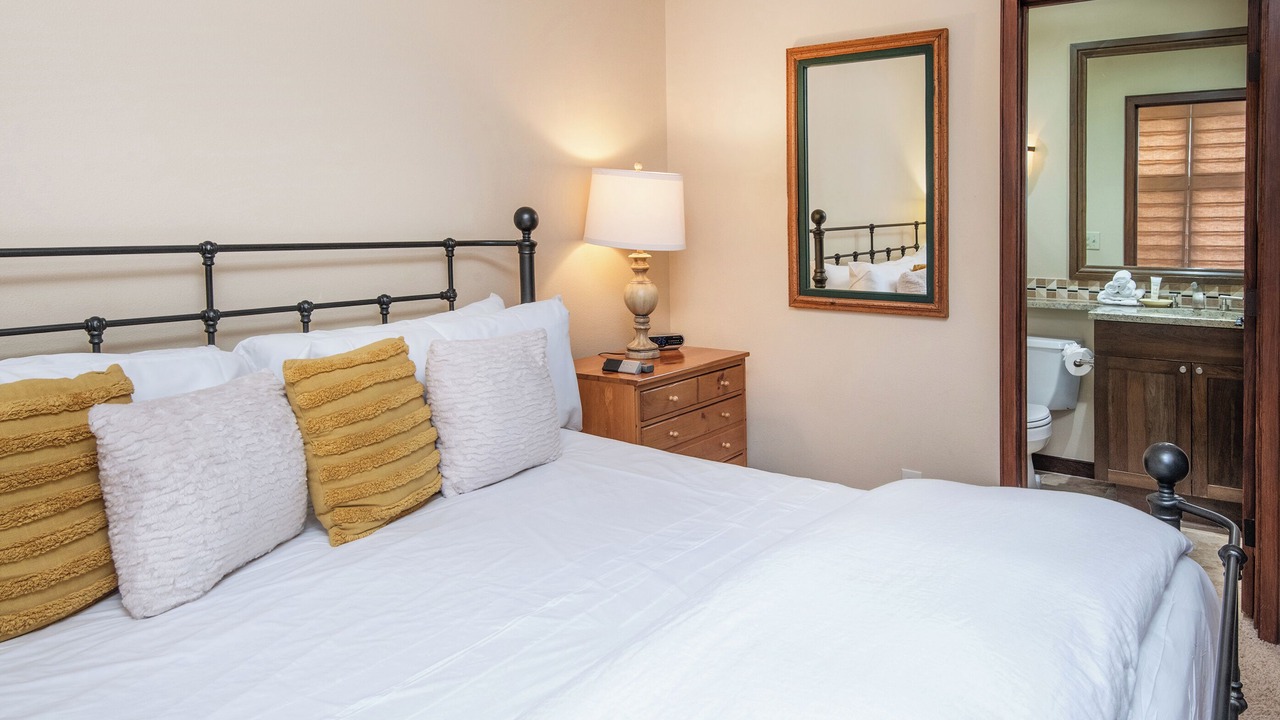 Photo of Bedroom in Highlands Townhomes