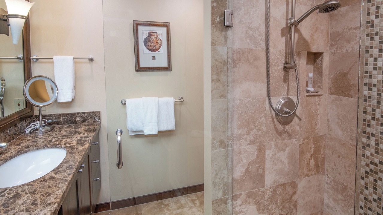 Photo of Bathroom in Highlands Townhomes