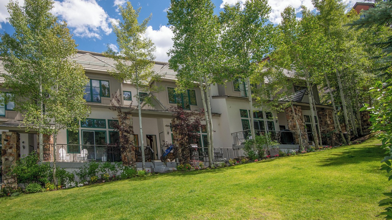 Photo of Outdoor in Highlands Townhomes