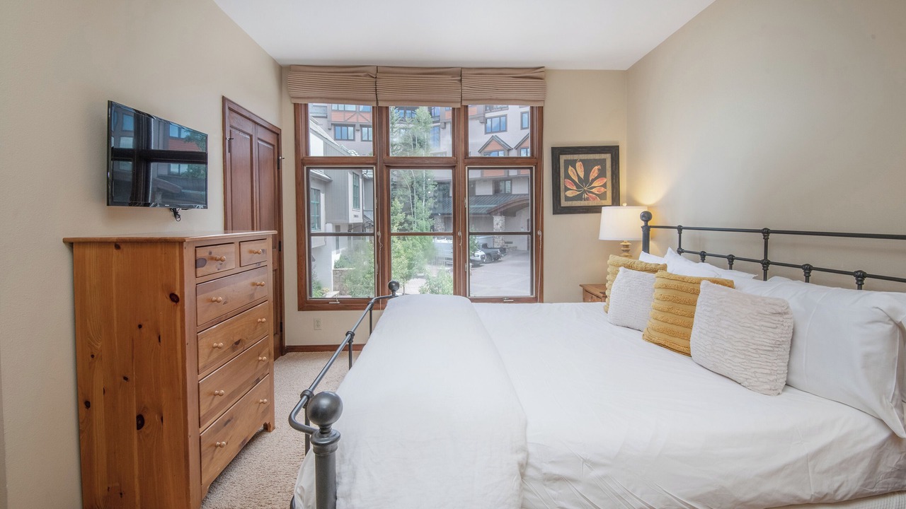 Photo of Bedroom in Highlands Townhomes