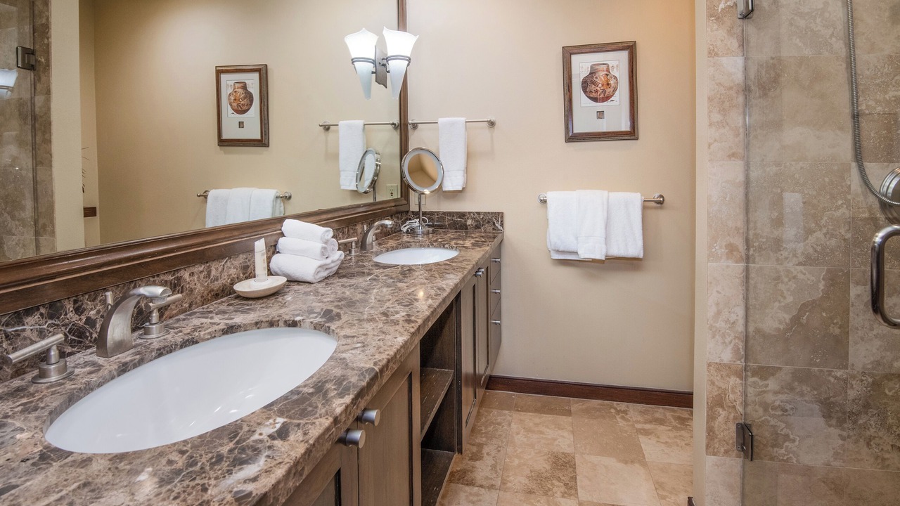 Photo of Bathroom in Highlands Townhomes