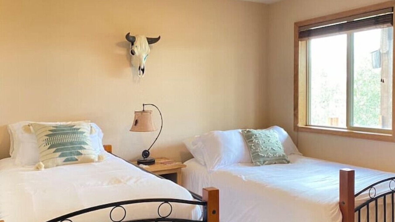 Photo of Bedroom in Indian Mountain