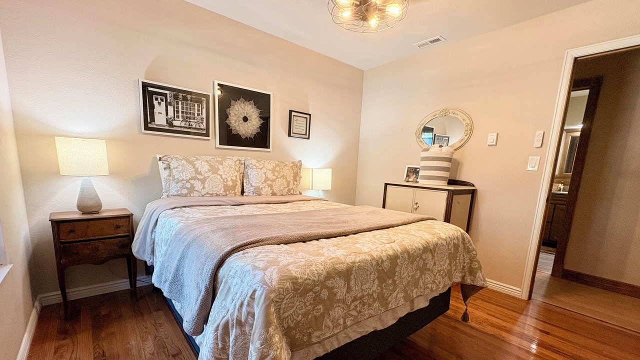 Photo of Bedroom in Monument