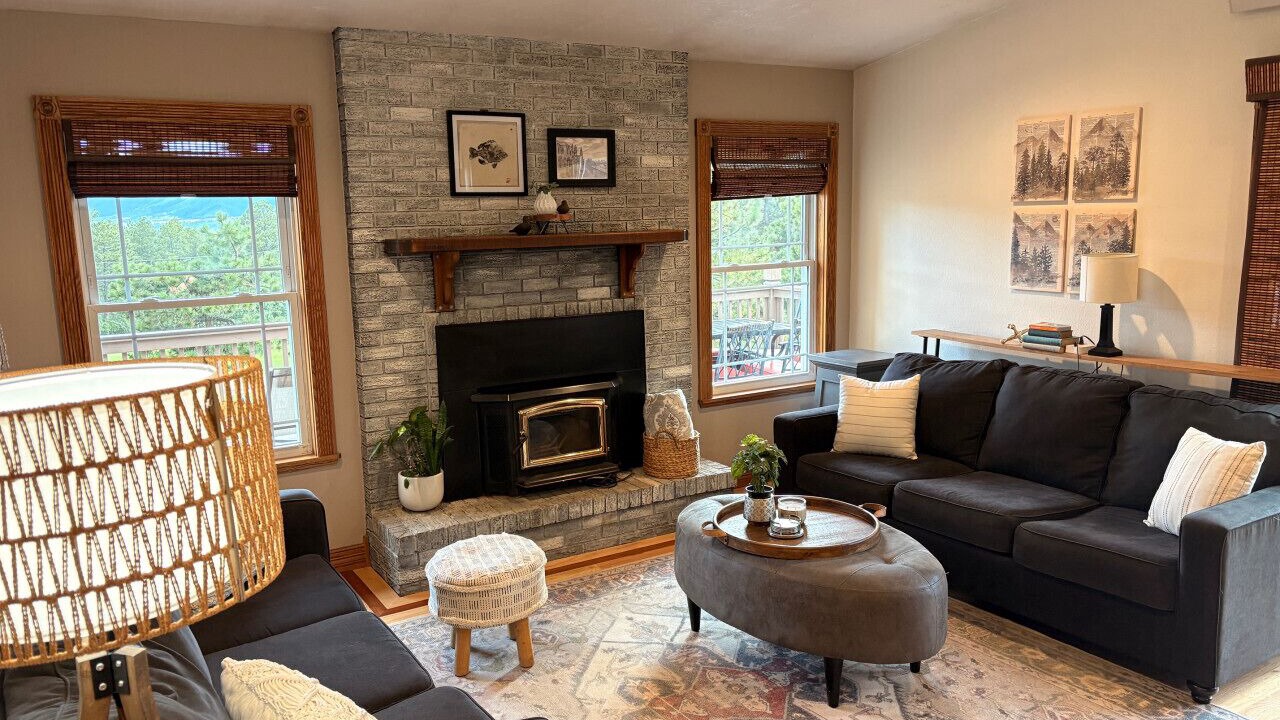 Photo of Livingroom in Monument