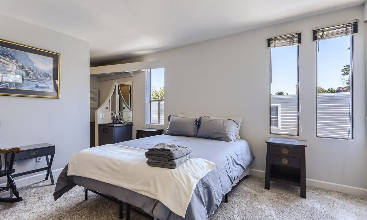 Photo of Bedroom in Washington Virginia Vale