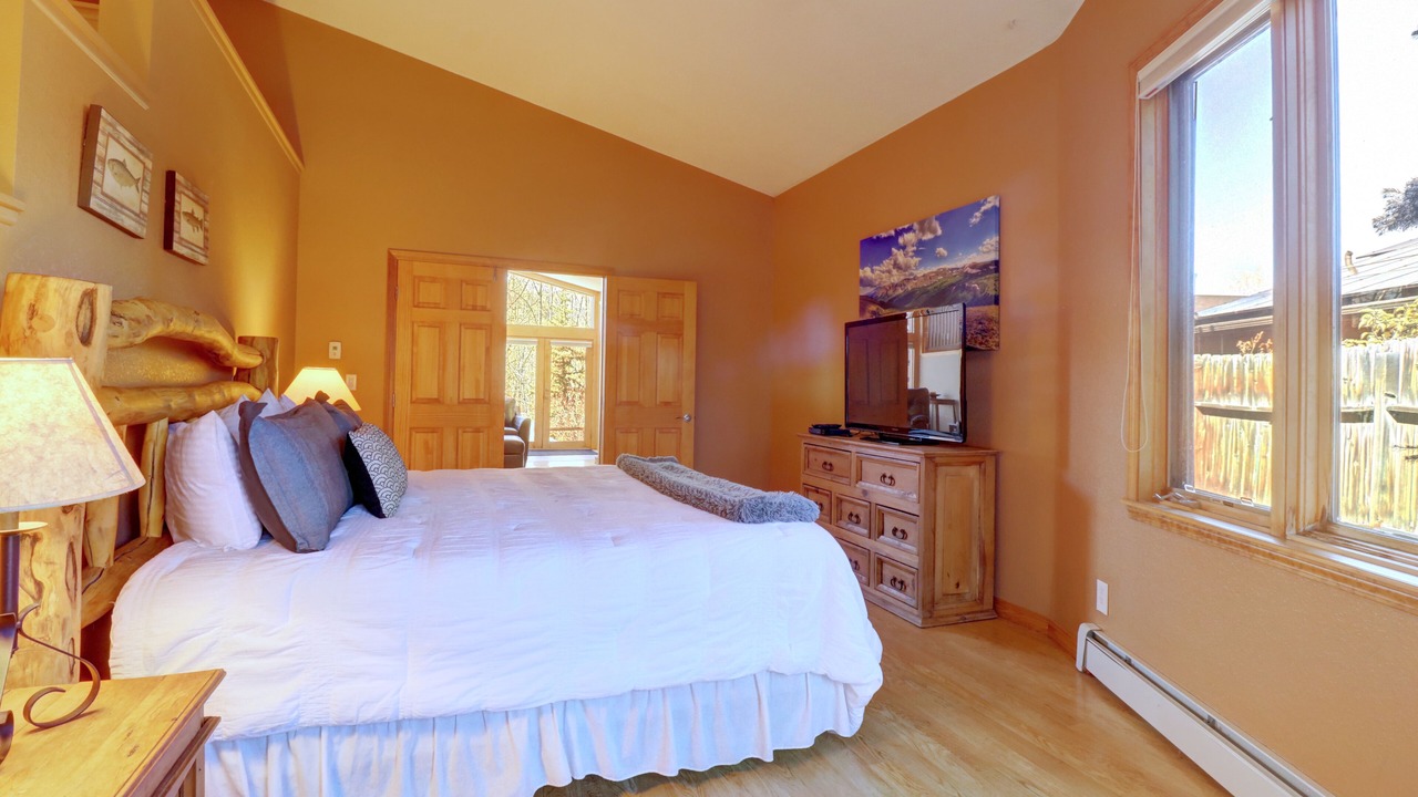 Photo of Bedroom in Willow Grove