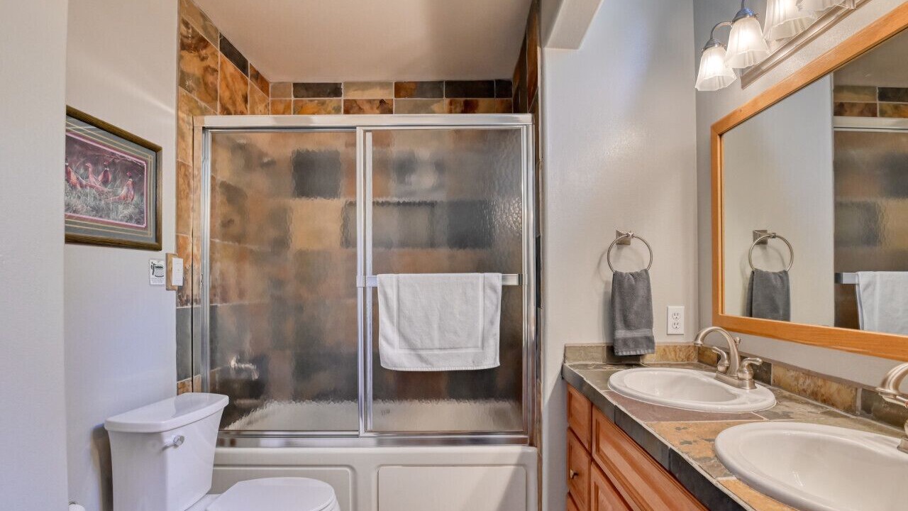 Photo of Bathroom in Green Mountain Falls