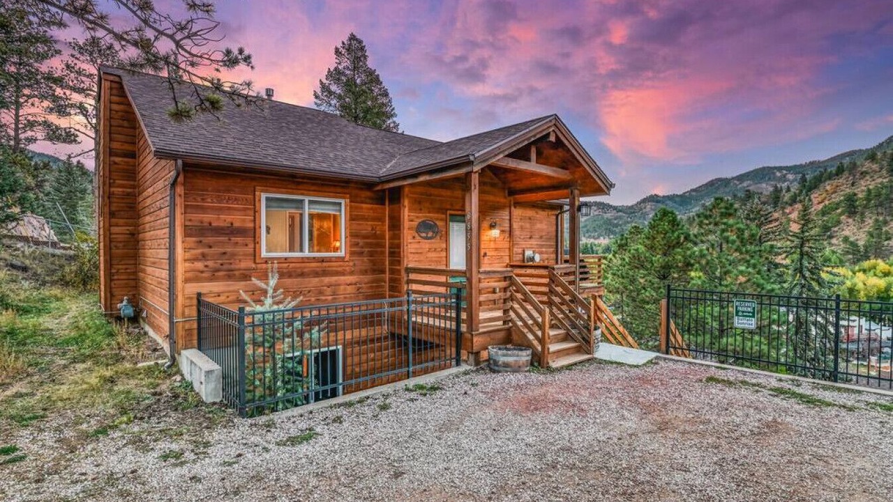 Photo of Bedroom in Green Mountain Falls