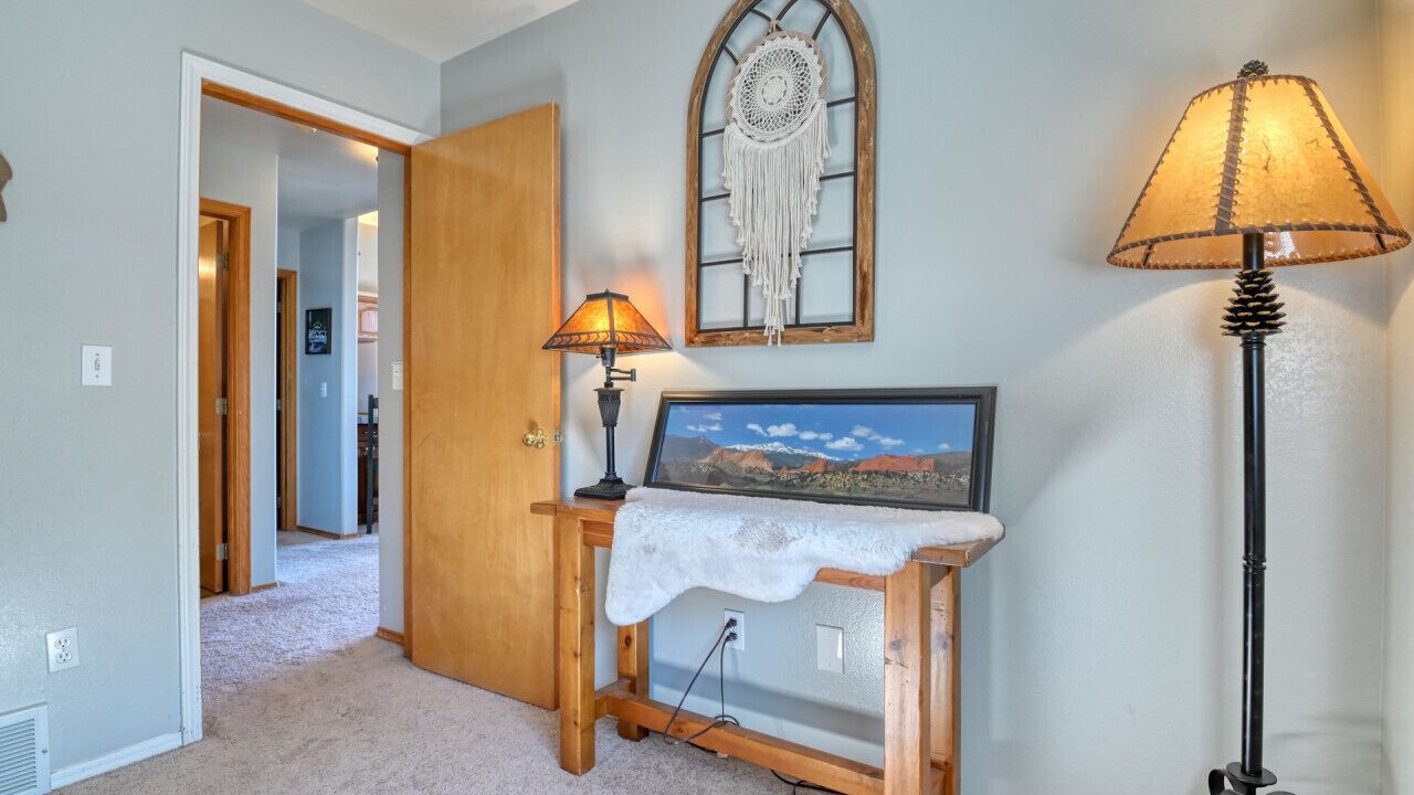 Photo of Bedroom in Green Mountain Falls