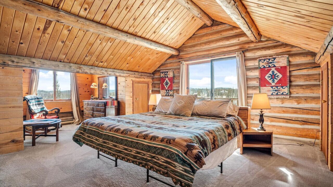 Photo of Bedroom in Stagetop