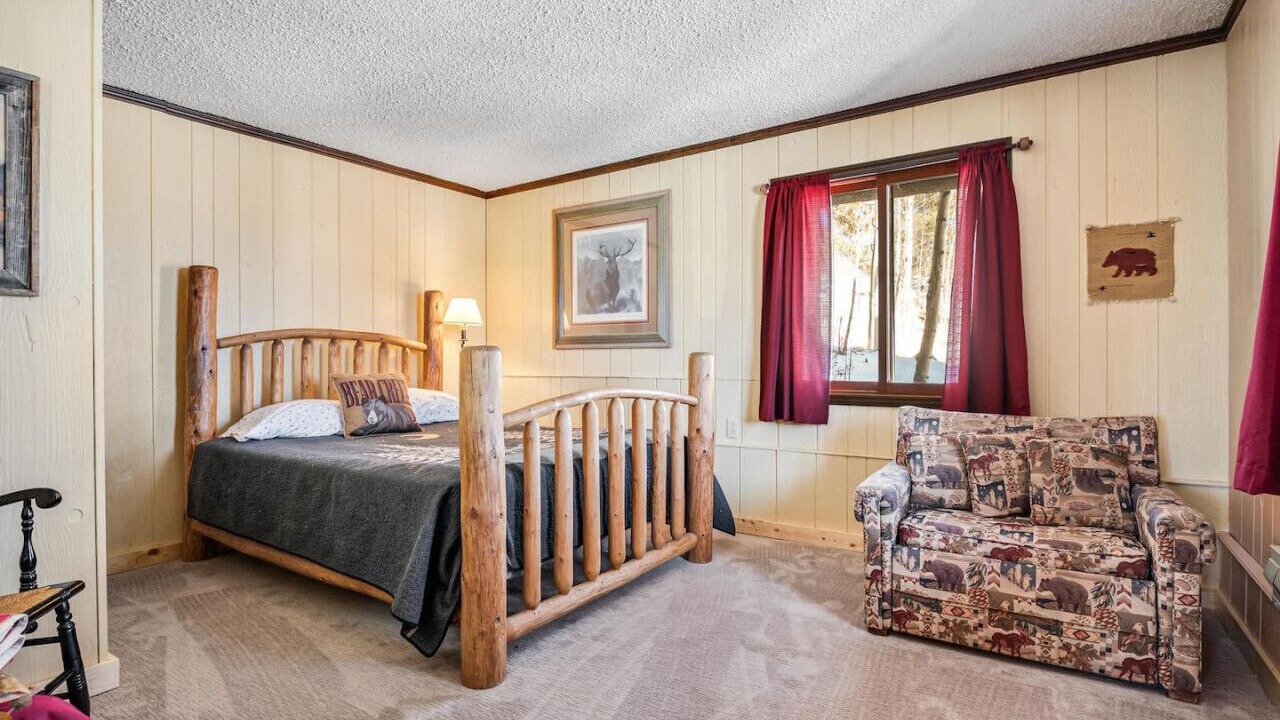 Photo of Bedroom in Stagetop