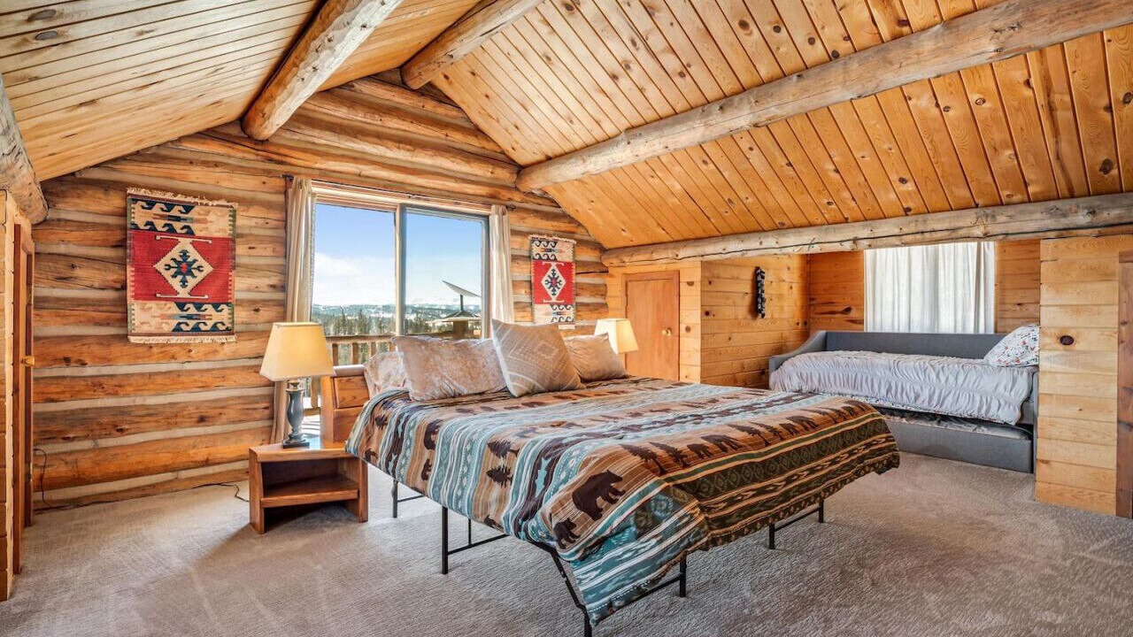 Photo of Bedroom in Stagetop