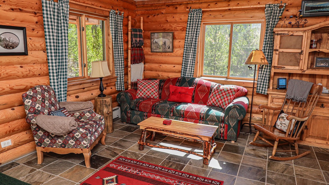 Photo of Livingroom in Grand Lake