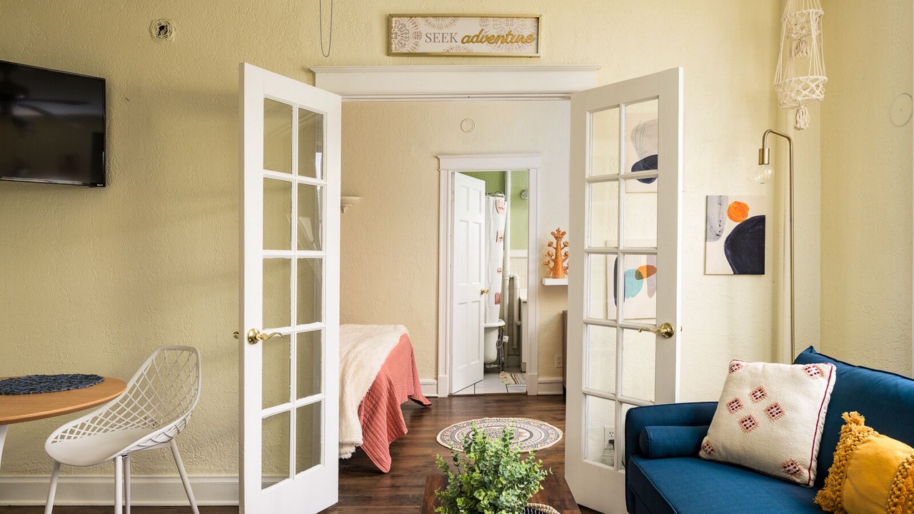 Photo of Livingroom in Capitol Hill