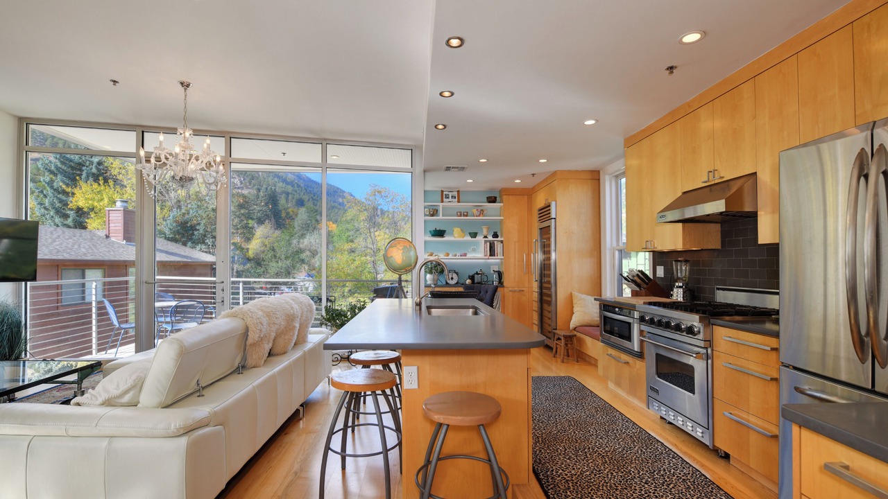 Photo of Kitchen in Lower Arapahoe