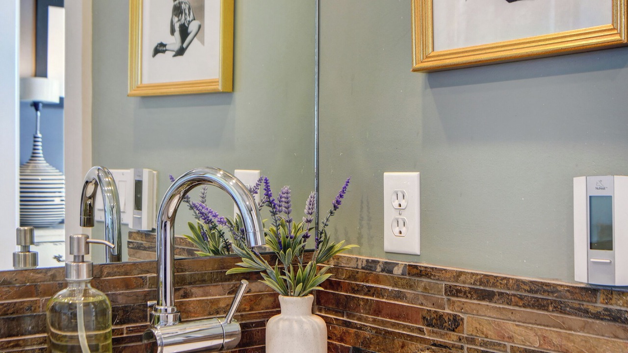 Photo of Bathroom in Lower Arapahoe